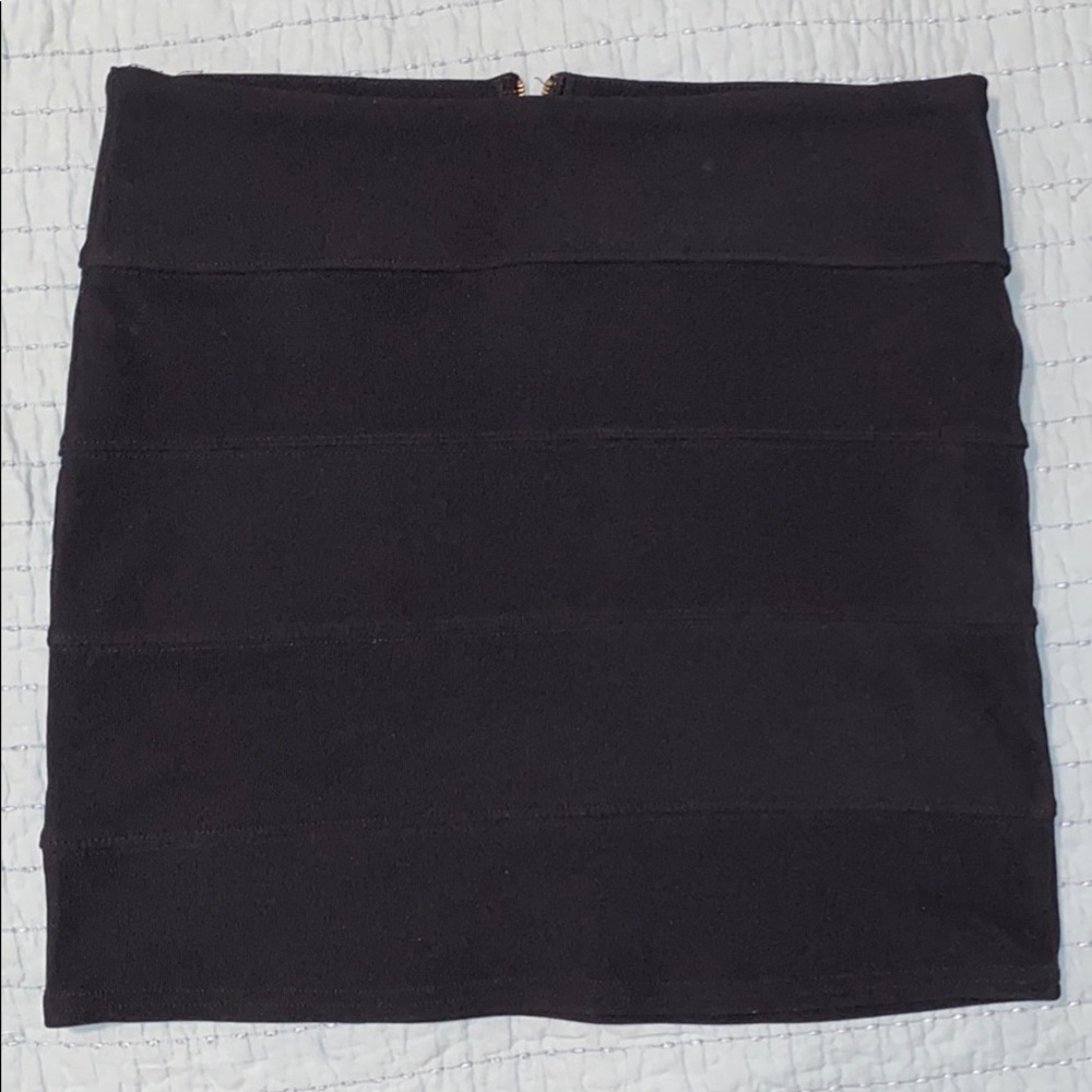 Mini skirt black with gold zipper
